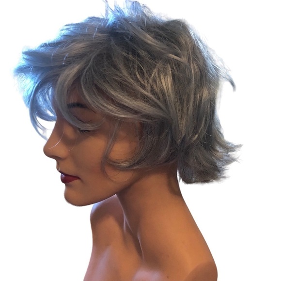 Halloween Short Gray Layered Wig Synthetic Inner Adjustable Cap Costume Cosplay - Picture 2 of 6